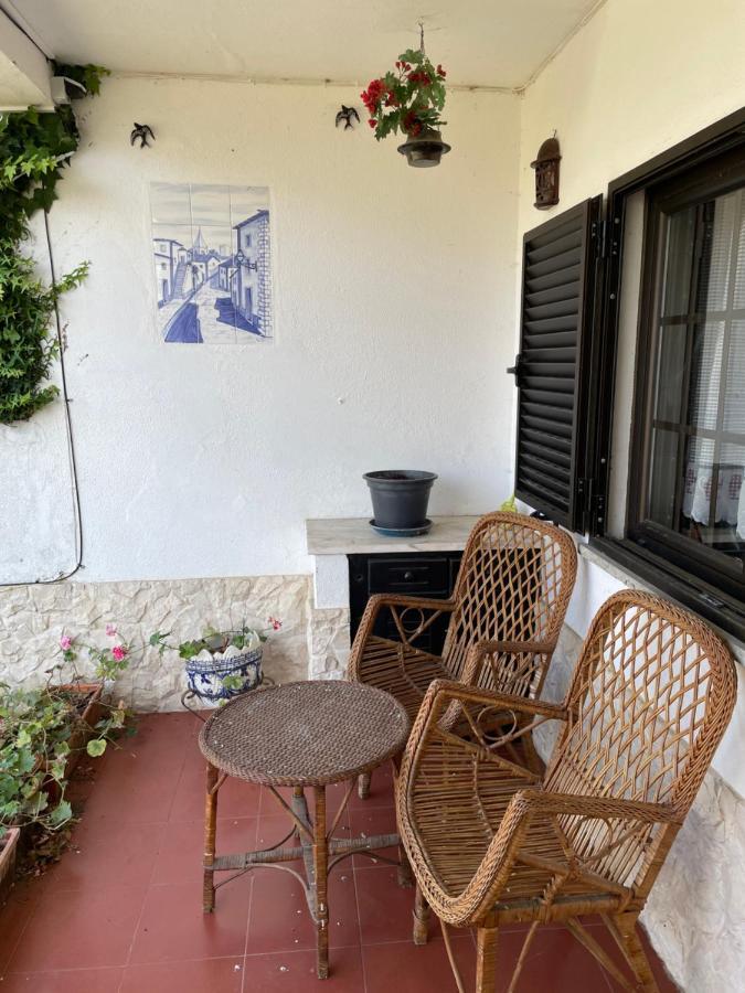 Fountain Of Happiness Hotel Obidos Bagian luar foto