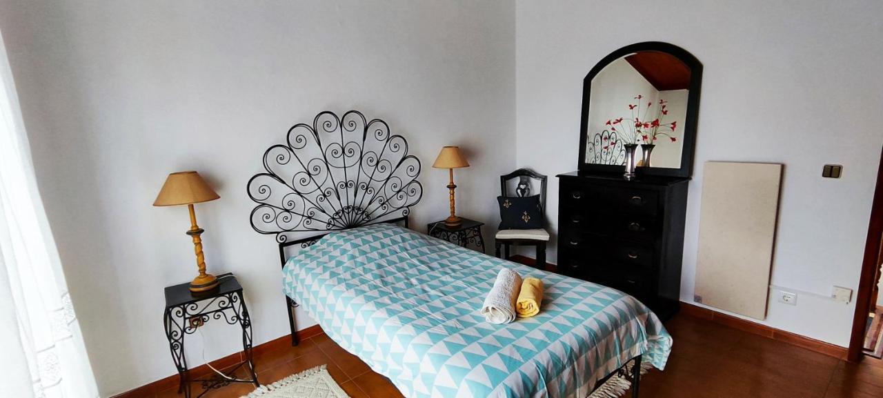 Fountain Of Happiness Hotel Obidos Bagian luar foto