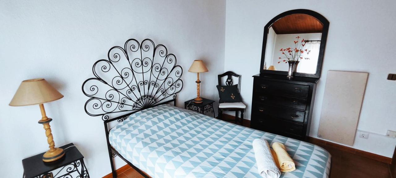 Fountain Of Happiness Hotel Obidos Bagian luar foto